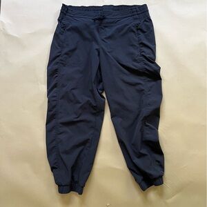 Athleta Women’s Capri Joggers